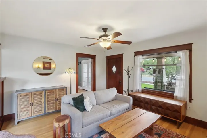 4404 9th Street, Riverside, California 92501