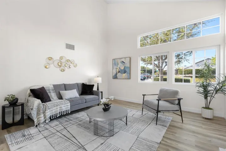 1194 Erin Drive, El Cajon, California 92020