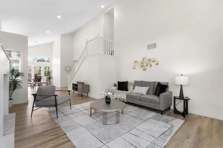 1194 Erin Drive, El Cajon, California 92020