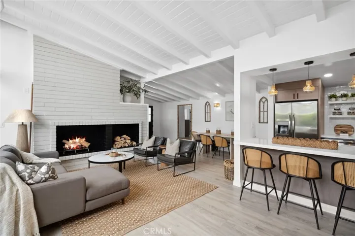 432 Seville Avenue, Newport Beach, California 92661