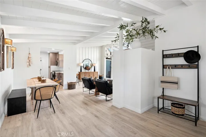 432 Seville Avenue, Newport Beach, California 92661