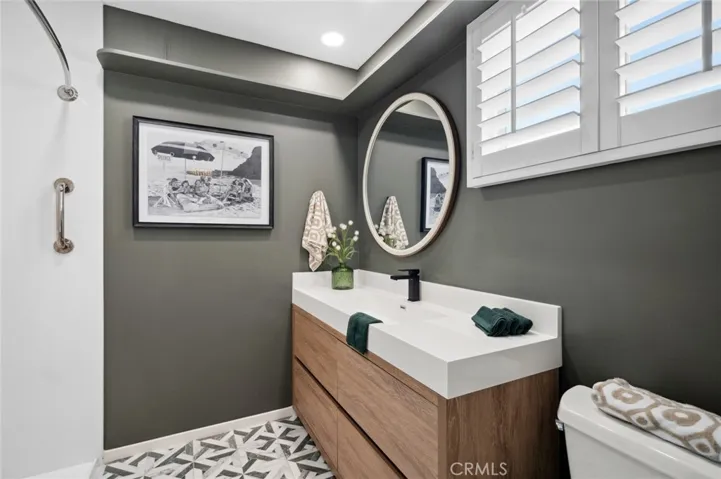 432 Seville Avenue, Newport Beach, California 92661