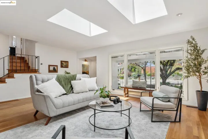 5064 Kearney Ave, Oakland, California 94602