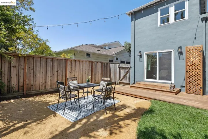 5064 Kearney Ave, Oakland, California 94602