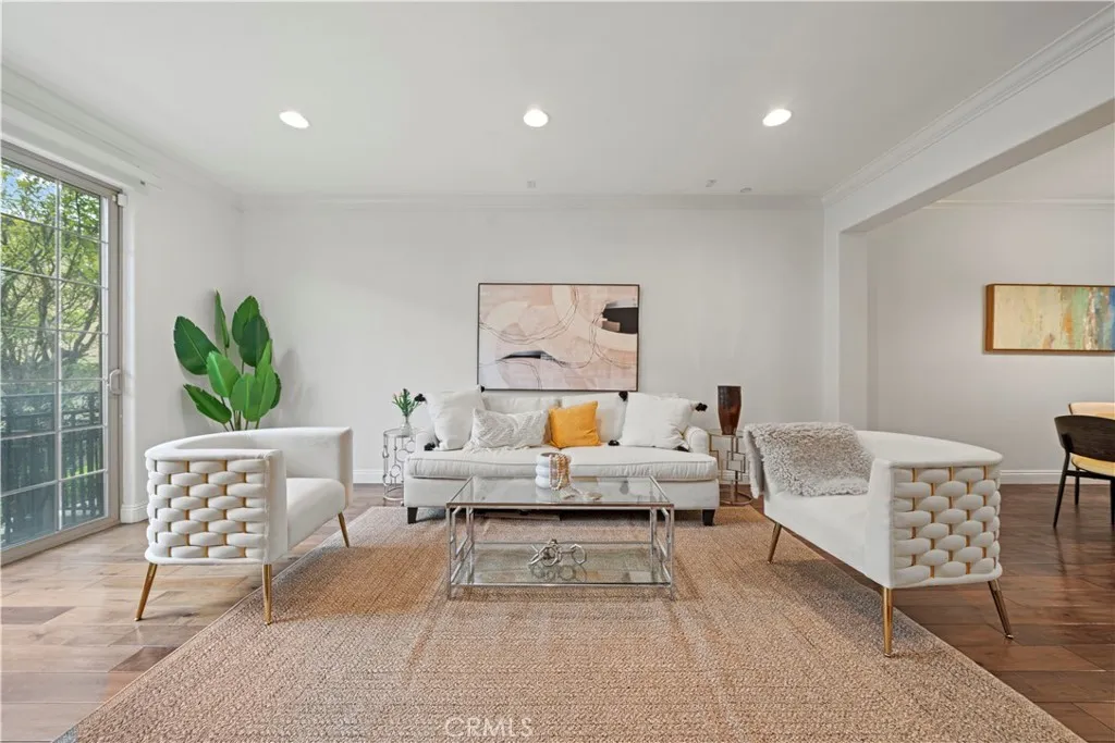 3501 Tilden Avenue 9, Los Angeles, California 90034 home-pic-8