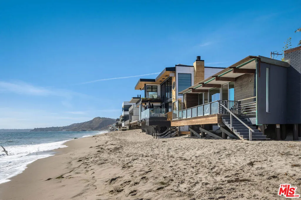 24956 Malibu Road, Malibu, California 90265, 2 Bedrooms Bedrooms, ,3 BathroomsBathrooms,Residential,For Sale,Malibu,25527967
