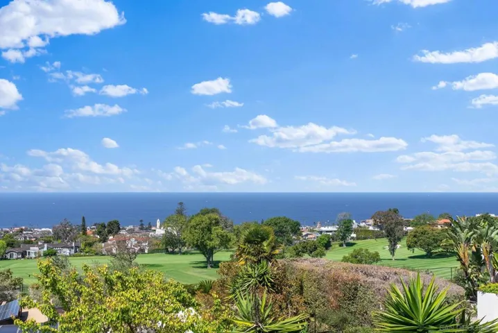 7328 Country Club Dr, La Jolla, California 92037