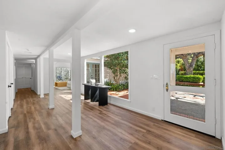7328 Country Club Dr, La Jolla, California 92037