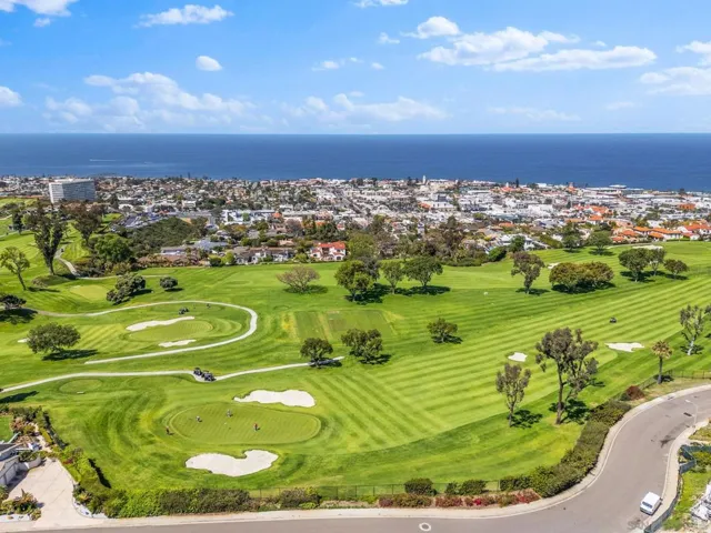 7328 Country Club Dr, La Jolla, California 92037