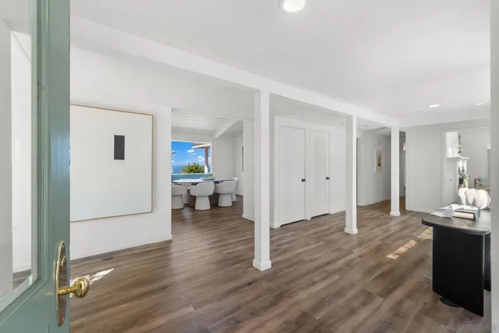 7328 Country Club Dr, La Jolla, California 92037