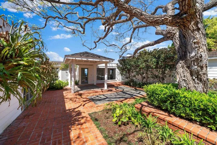 7328 Country Club Dr, La Jolla, California 92037