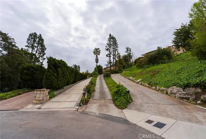 5202 Middlecrest Road, Rancho Palos Verdes, California 90275
