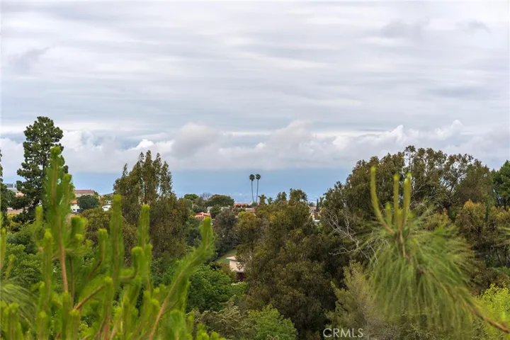 5202 Middlecrest Road, Rancho Palos Verdes, California 90275