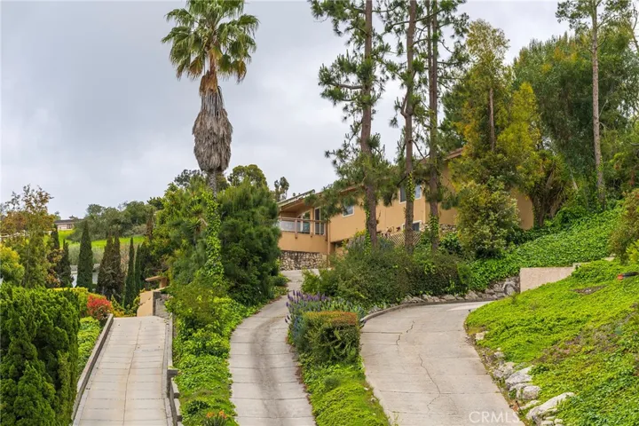 5202 Middlecrest Road, Rancho Palos Verdes, California 90275
