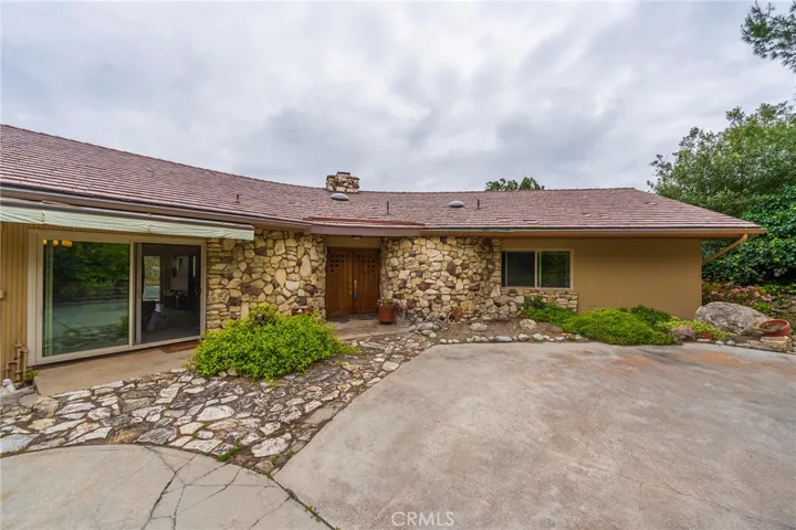 5202 Middlecrest Road, Rancho Palos Verdes, California 90275