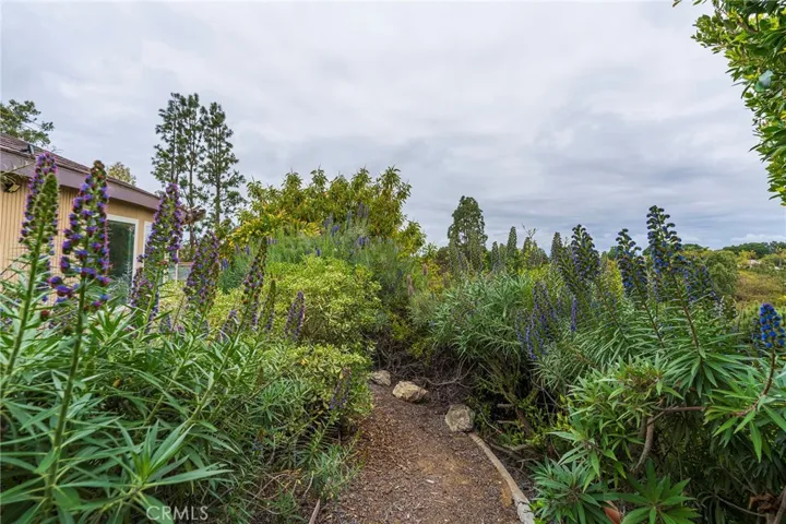 5202 Middlecrest Road, Rancho Palos Verdes, California 90275