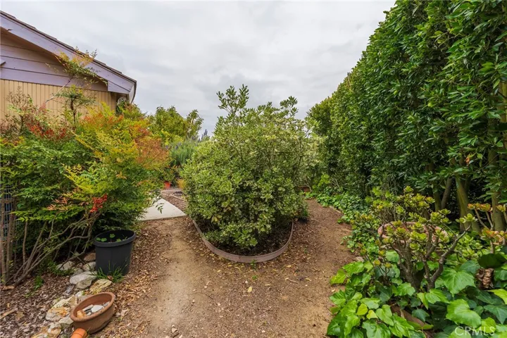 5202 Middlecrest Road, Rancho Palos Verdes, California 90275