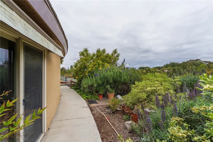 5202 Middlecrest Road, Rancho Palos Verdes, California 90275