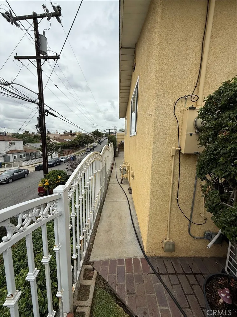 189 S Dangler Avenue, East Los Angeles, California 90022 home-pic-24