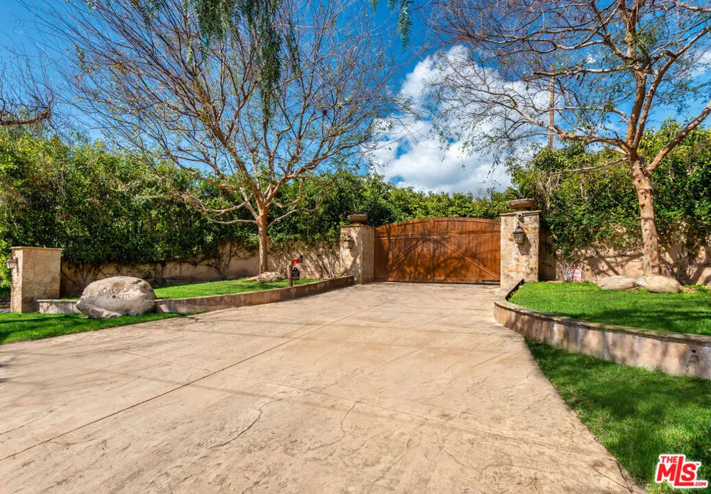 8018 Balcom Canyon Road, Somis, California 93066 home-pic-35