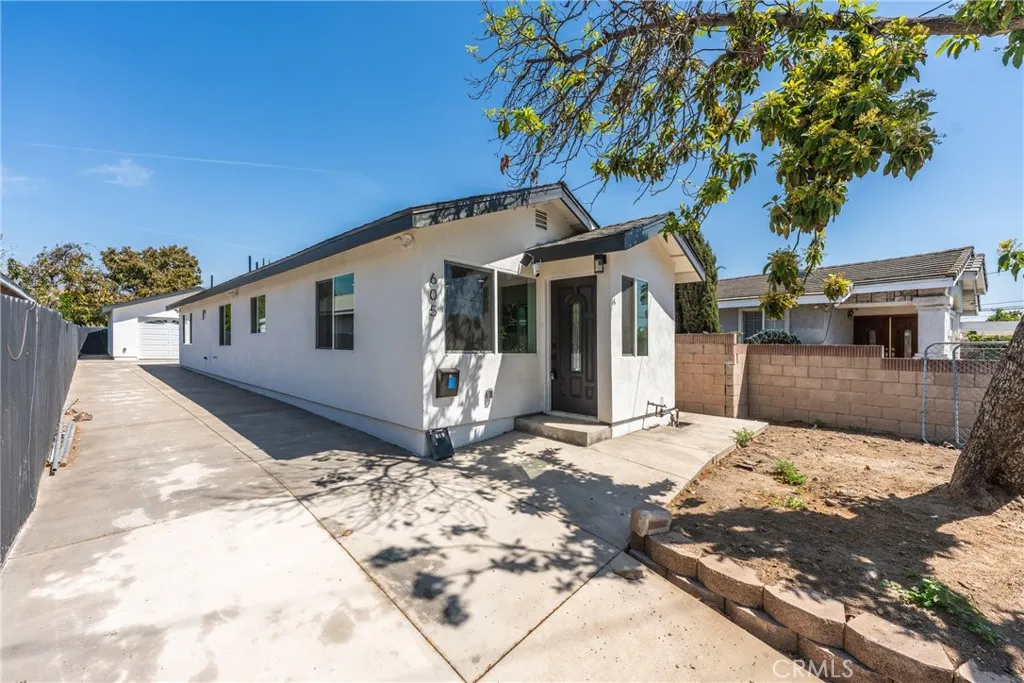 605 E Mission Road, San Gabriel, California 91776, 2 Bedrooms Bedrooms, ,1 BathroomBathrooms,Residential,For Sale,Mission,CV25087375
