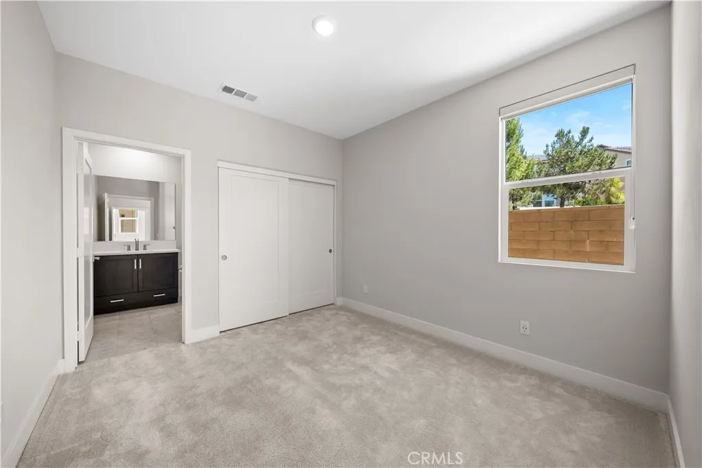 242 Chorus, Irvine, California 92618 home-pic-17