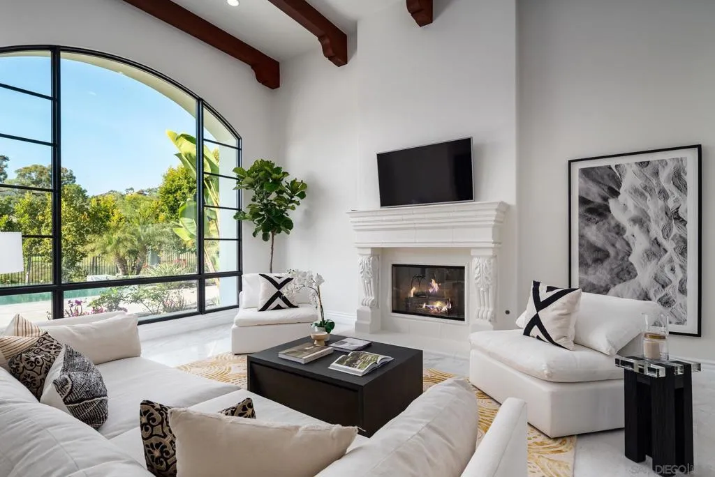 7630 Iluminado, San Diego, California 92127 home-pic-3