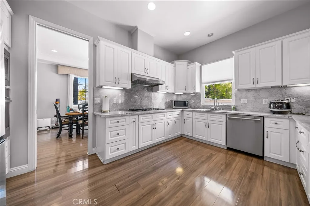 24288 Highcrest Drive, Diamond Bar, California 91765 home-pic-18