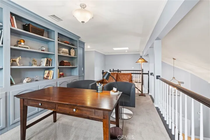 5040 Wagner Way, Oak Park, California 91377