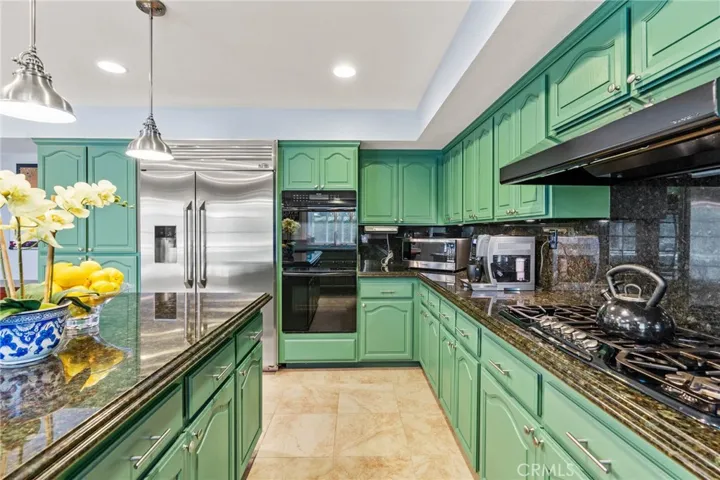 5040 Wagner Way, Oak Park, California 91377