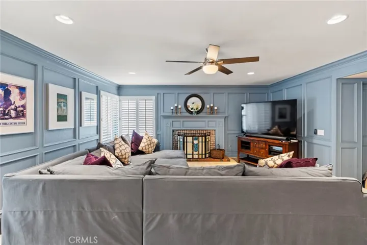 5040 Wagner Way, Oak Park, California 91377