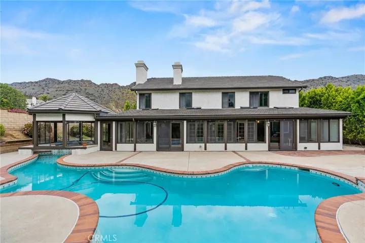 5040 Wagner Way, Oak Park, California 91377
