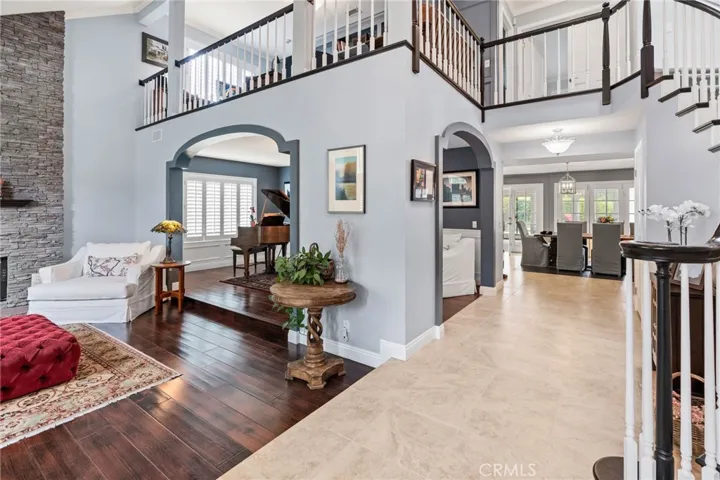 5040 Wagner Way, Oak Park, California 91377