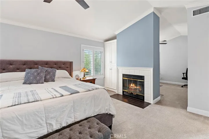 5040 Wagner Way, Oak Park, California 91377