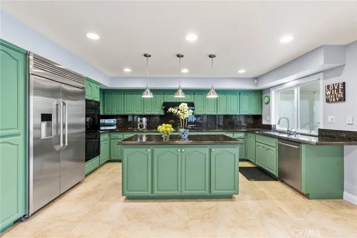 5040 Wagner Way, Oak Park, California 91377