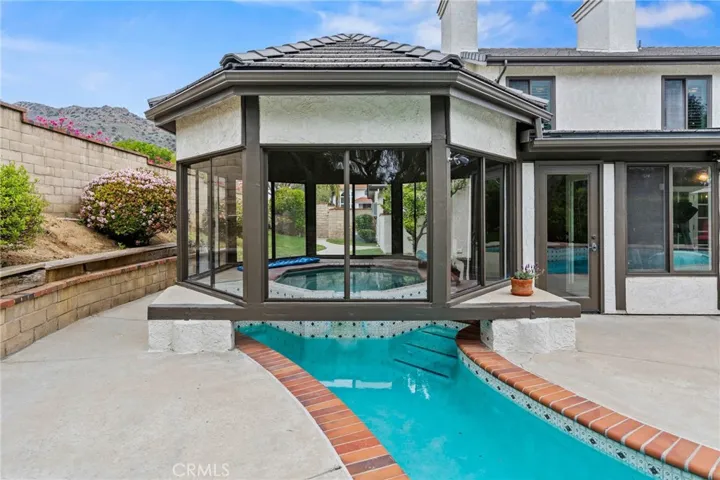 5040 Wagner Way, Oak Park, California 91377