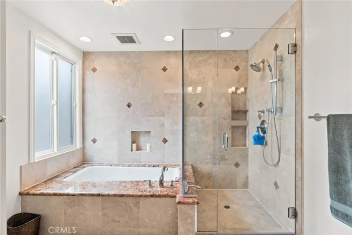5040 Wagner Way, Oak Park, California 91377