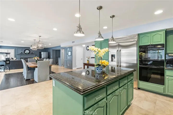5040 Wagner Way, Oak Park, California 91377
