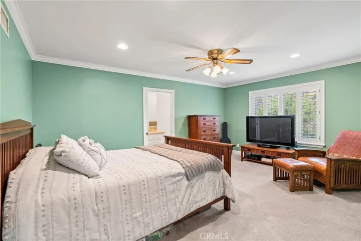 5040 Wagner Way, Oak Park, California 91377