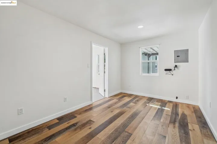 280 Farrelly Dr, San Leandro, California 94577