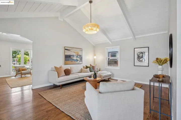 280 Farrelly Dr, San Leandro, California 94577