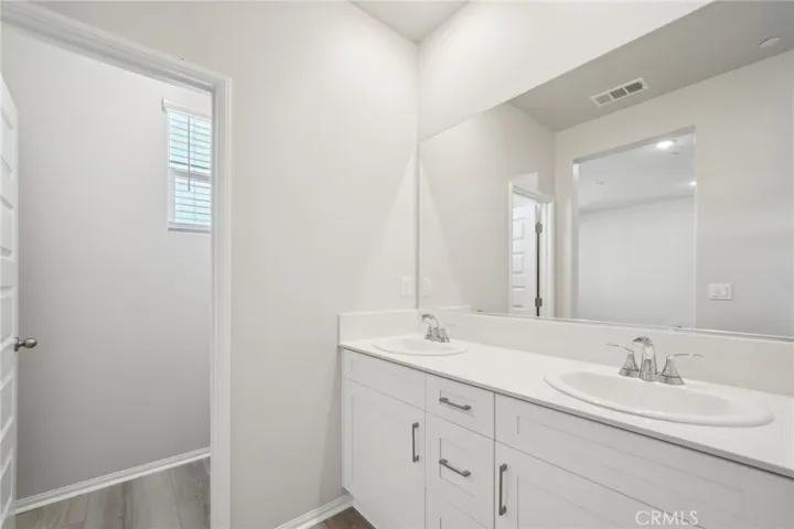 40411 Via Cava, Temecula, California 92591