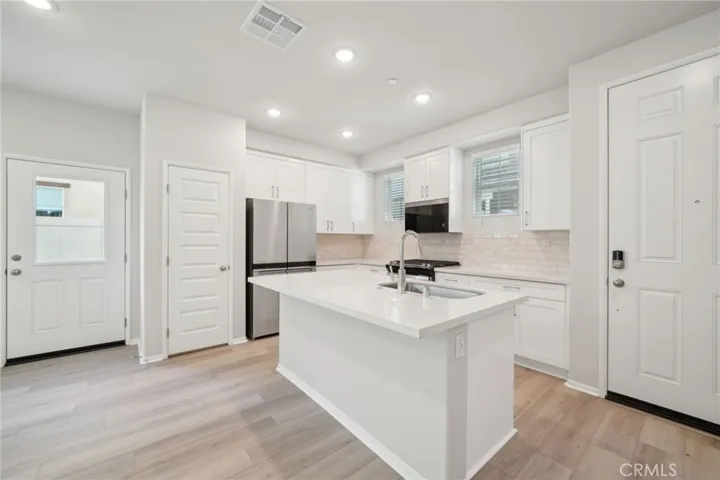 40411 Via Cava, Temecula, California 92591