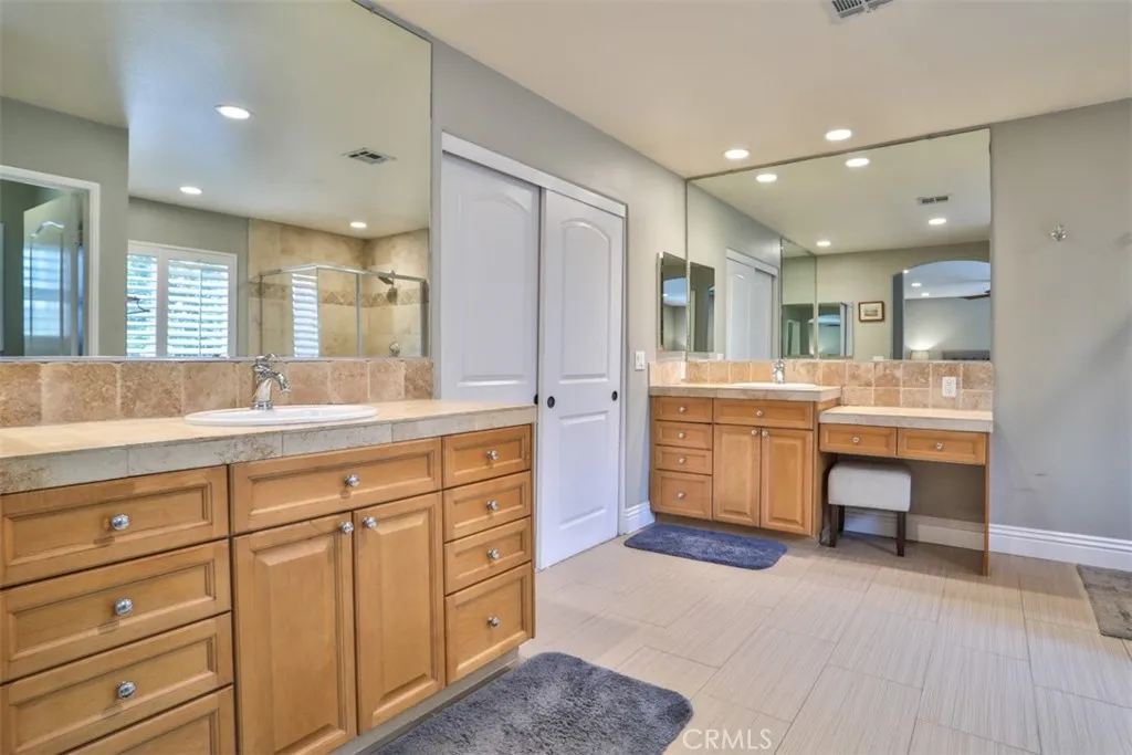 6316 Newcastle Avenue, Encino, California 91316 home-pic-18