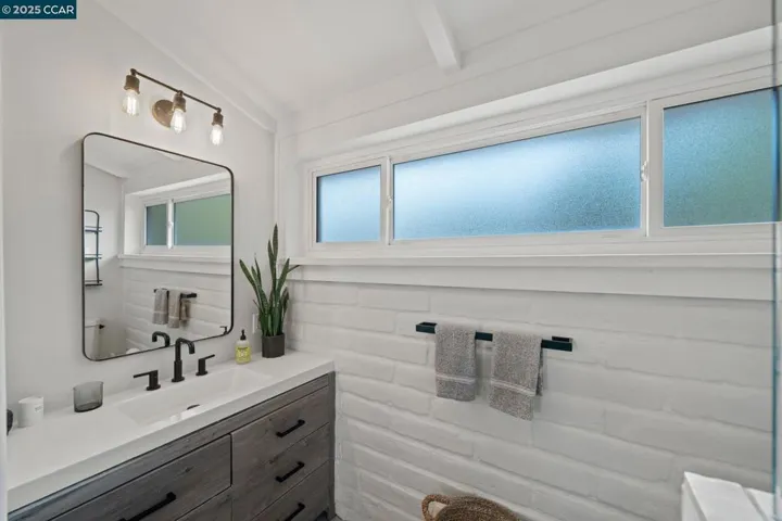 3275 Withers Ave, Lafayette, California 94549