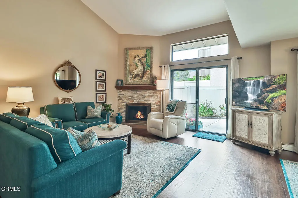 1993 Wheelwright Lane, Newbury Park, California 91320 home-pic-3