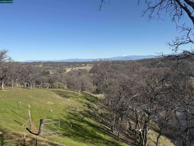 14630 Saint Croy Road, Red Bluff, California 96080