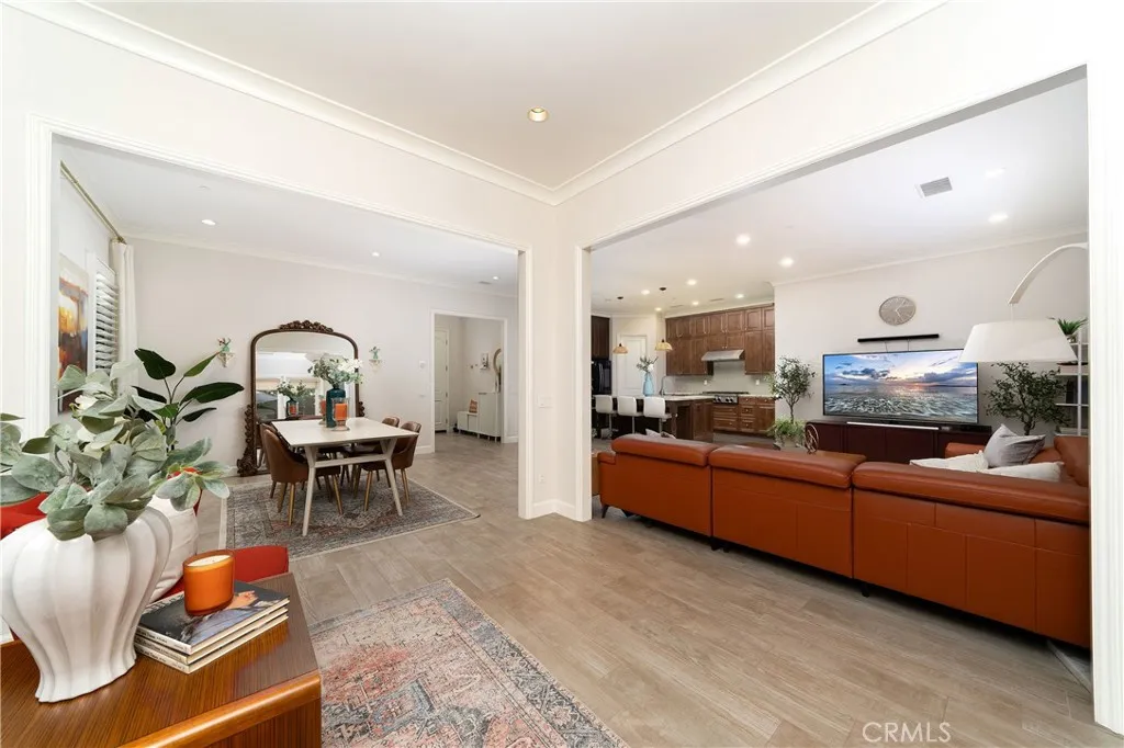 60 Pinetree, Irvine, California 92620 home-pic-4