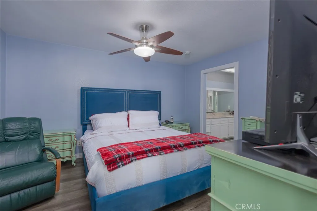 1725 W 3rd Street 1, Santa Ana, California 92703 home-pic-17