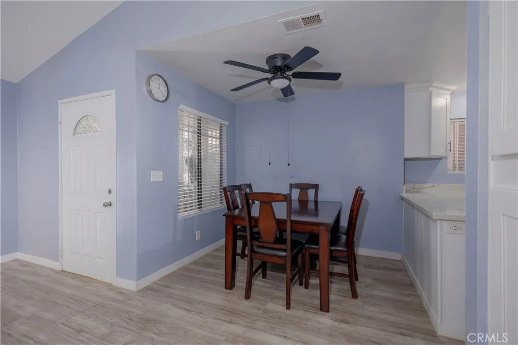 1725 W 3rd Street 1, Santa Ana, California 92703 home-pic-9